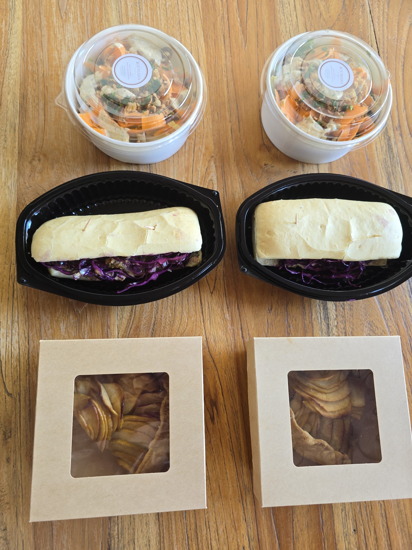 Formule à emporter complète : sandwich, salade et dessert